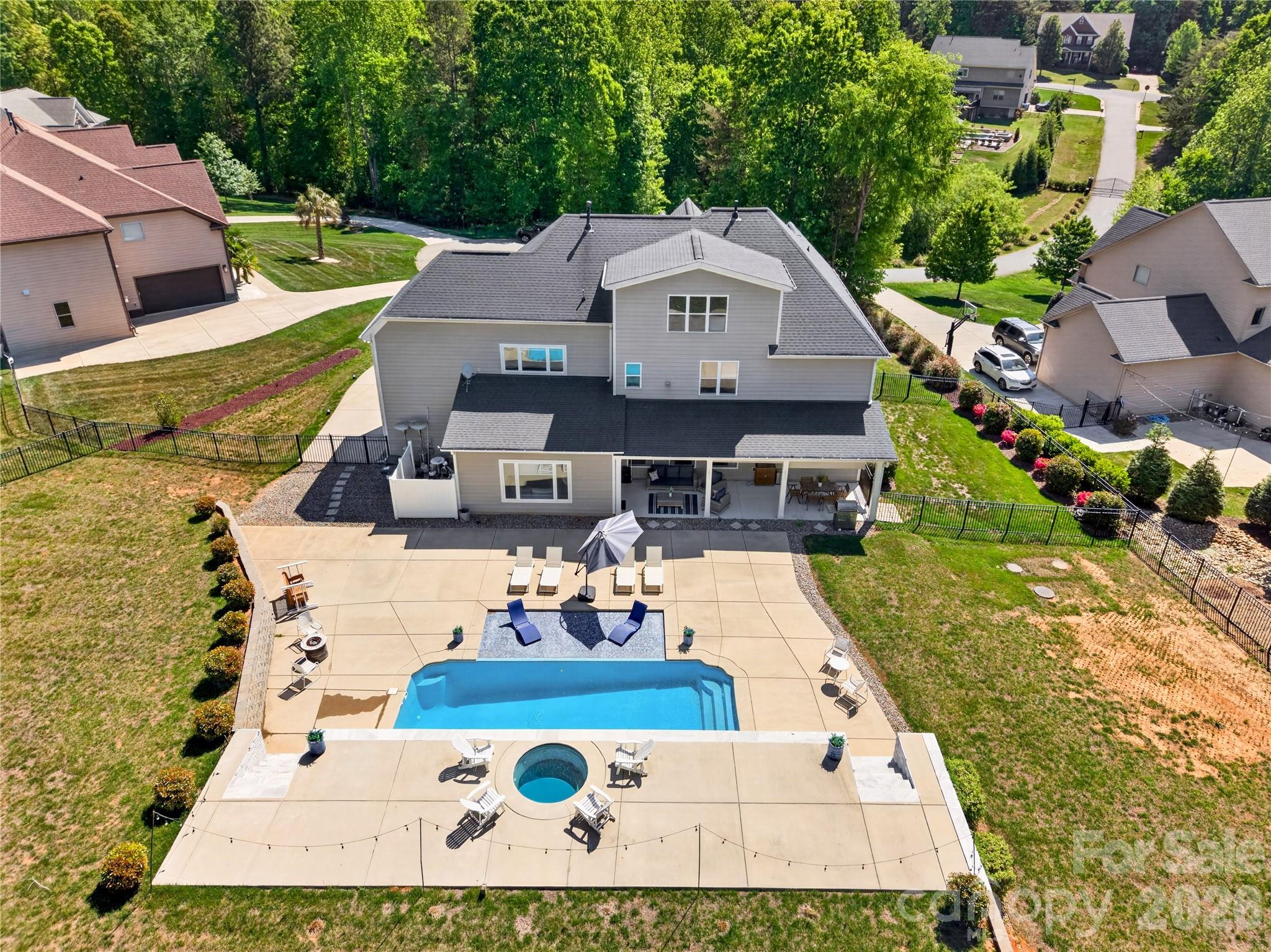 Chesapeake Pointe - Residential