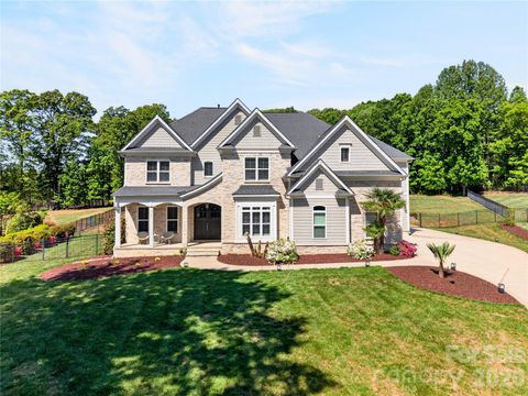Photo of 121 Leeward Shoals Lane, Mooresville, NC 28117 (MLS # 4367993)