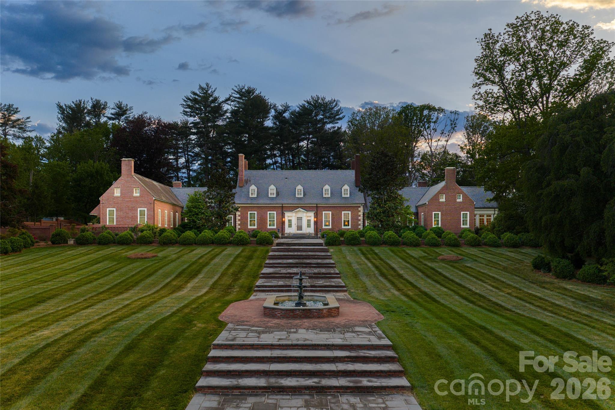 324 Vanderbilt Road