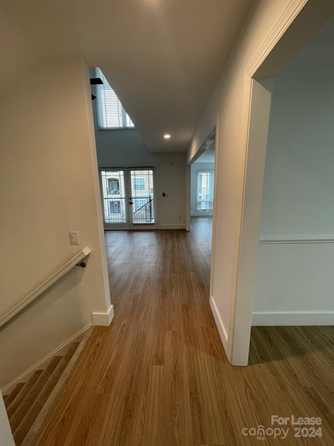 Asheville, North Carolina 28805, United States, 3 Bedrooms Bedrooms, ,3 BathroomsBathrooms,Residential,Active,56431