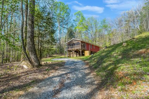 Photo of 152 Brown Farm Drive, Marion, NC 28752 (MLS # 4368534)