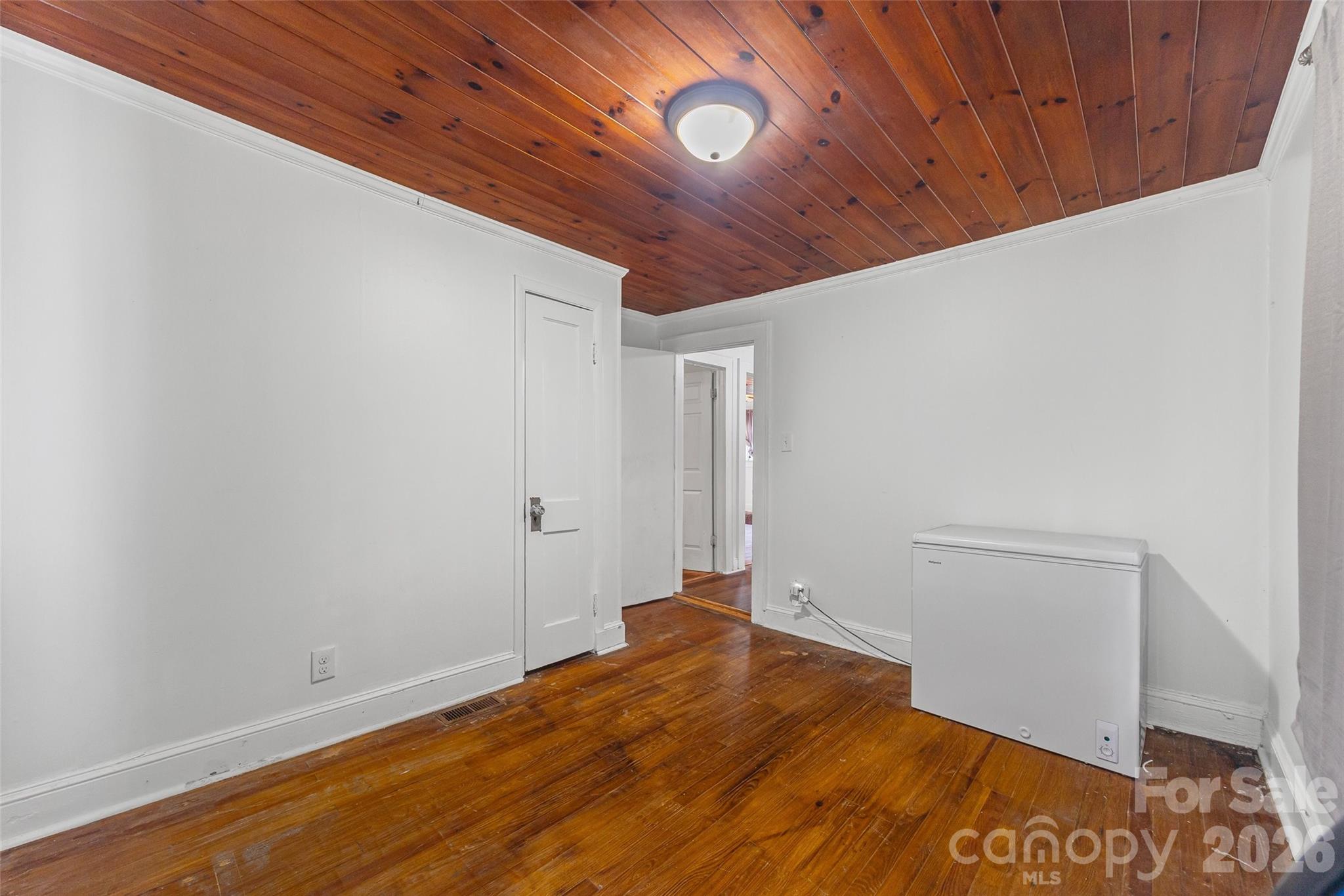 Royal Oaks - Residential