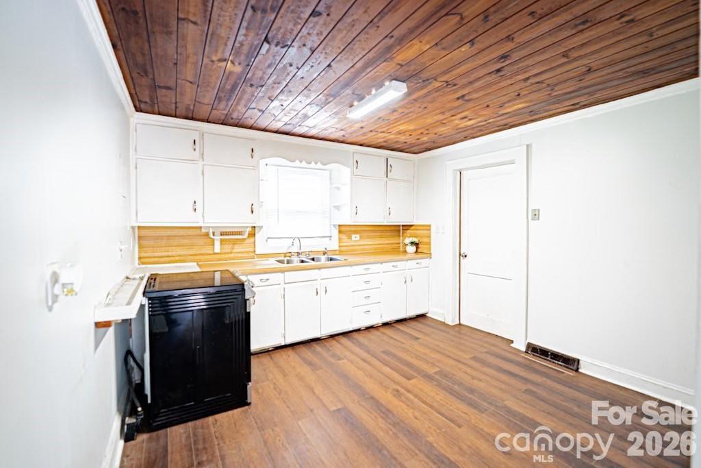 Royal Oaks - Residential