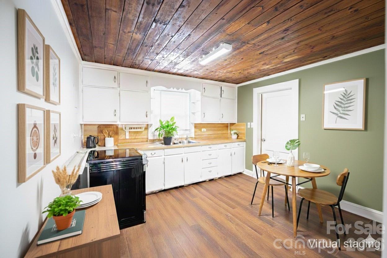 Royal Oaks - Residential