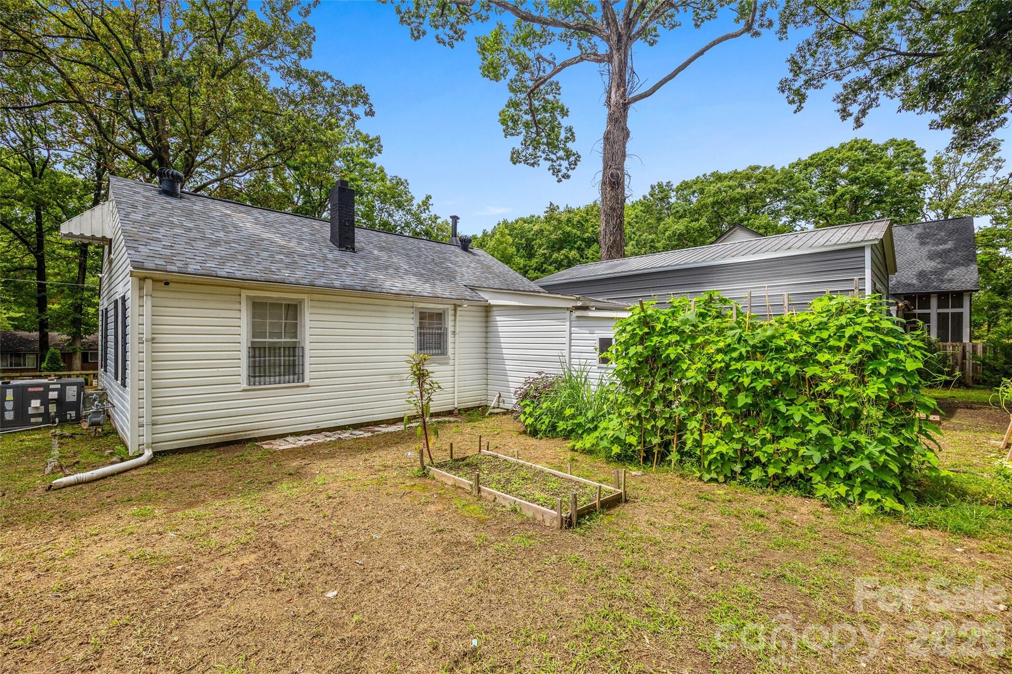 Royal Oaks - Residential