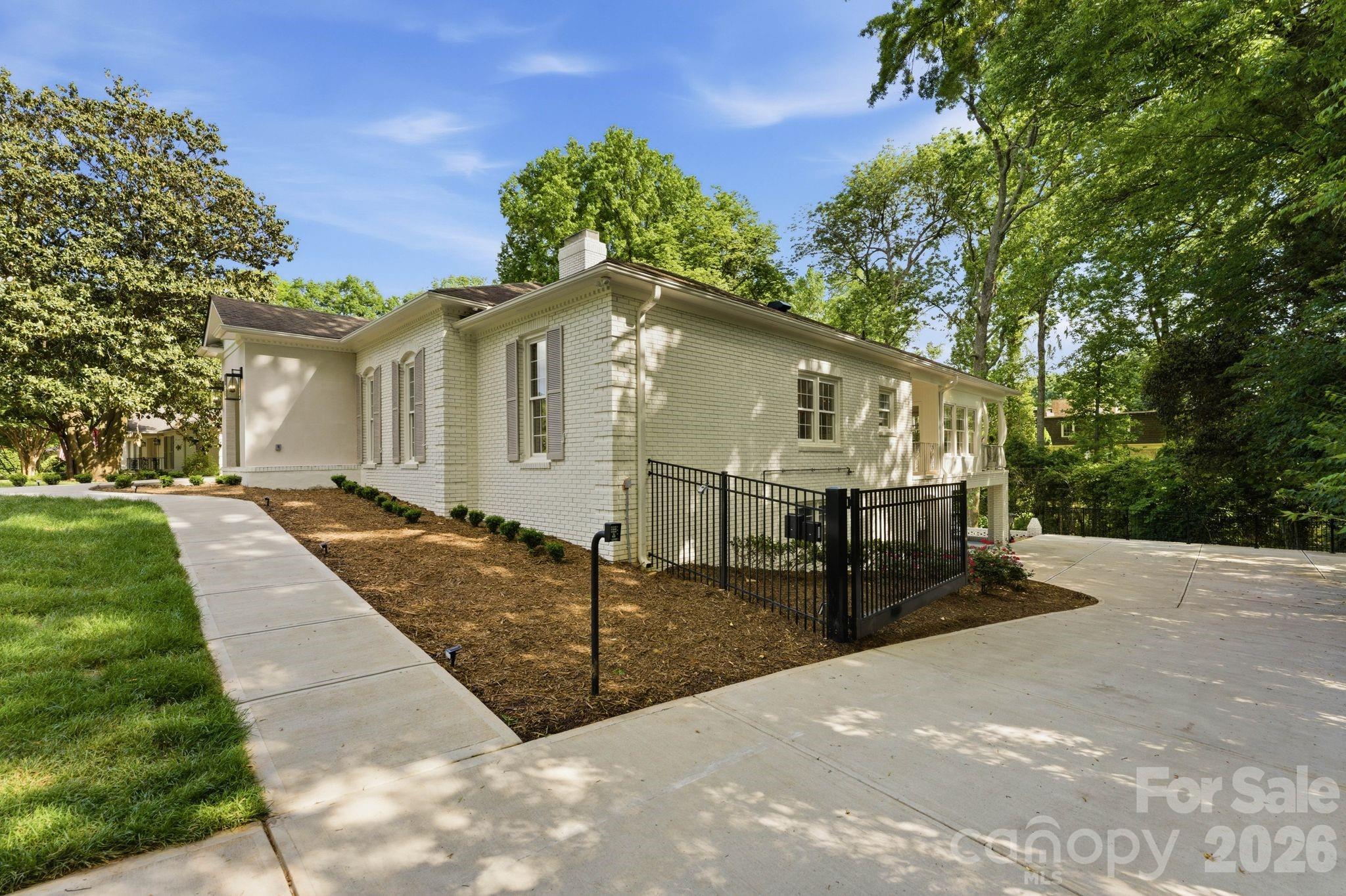 Barclay Downs - Residential