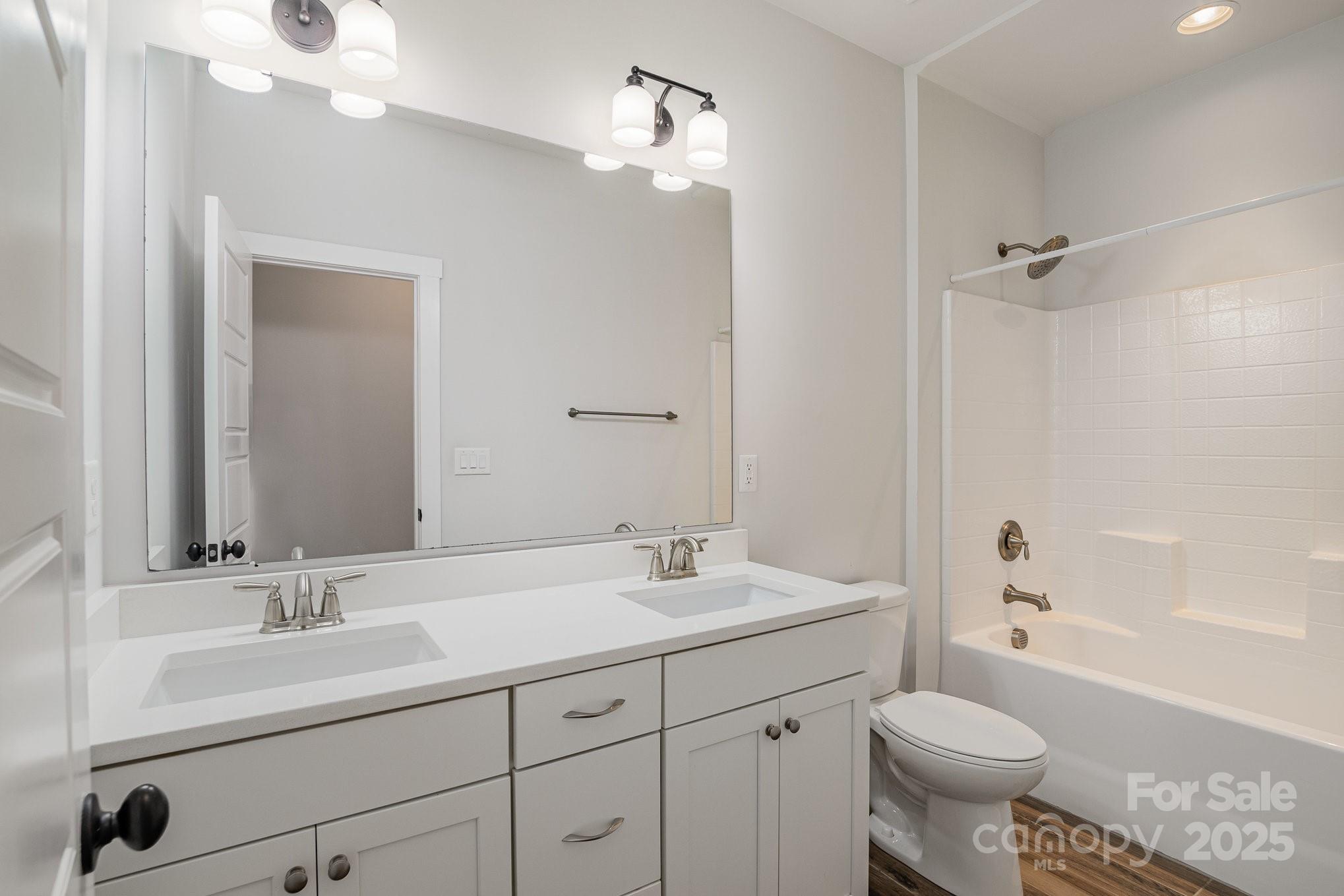 Paddlers Cove - Residential