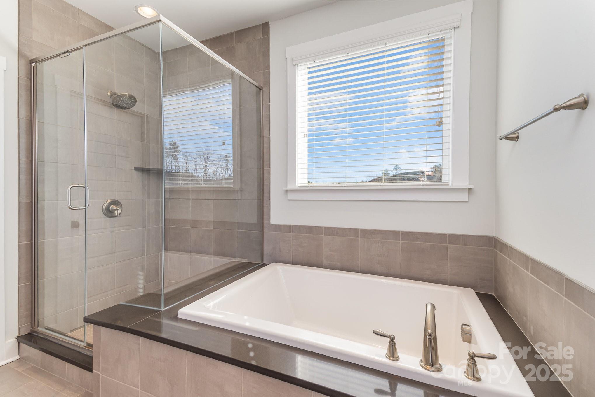 Paddlers Cove - Residential