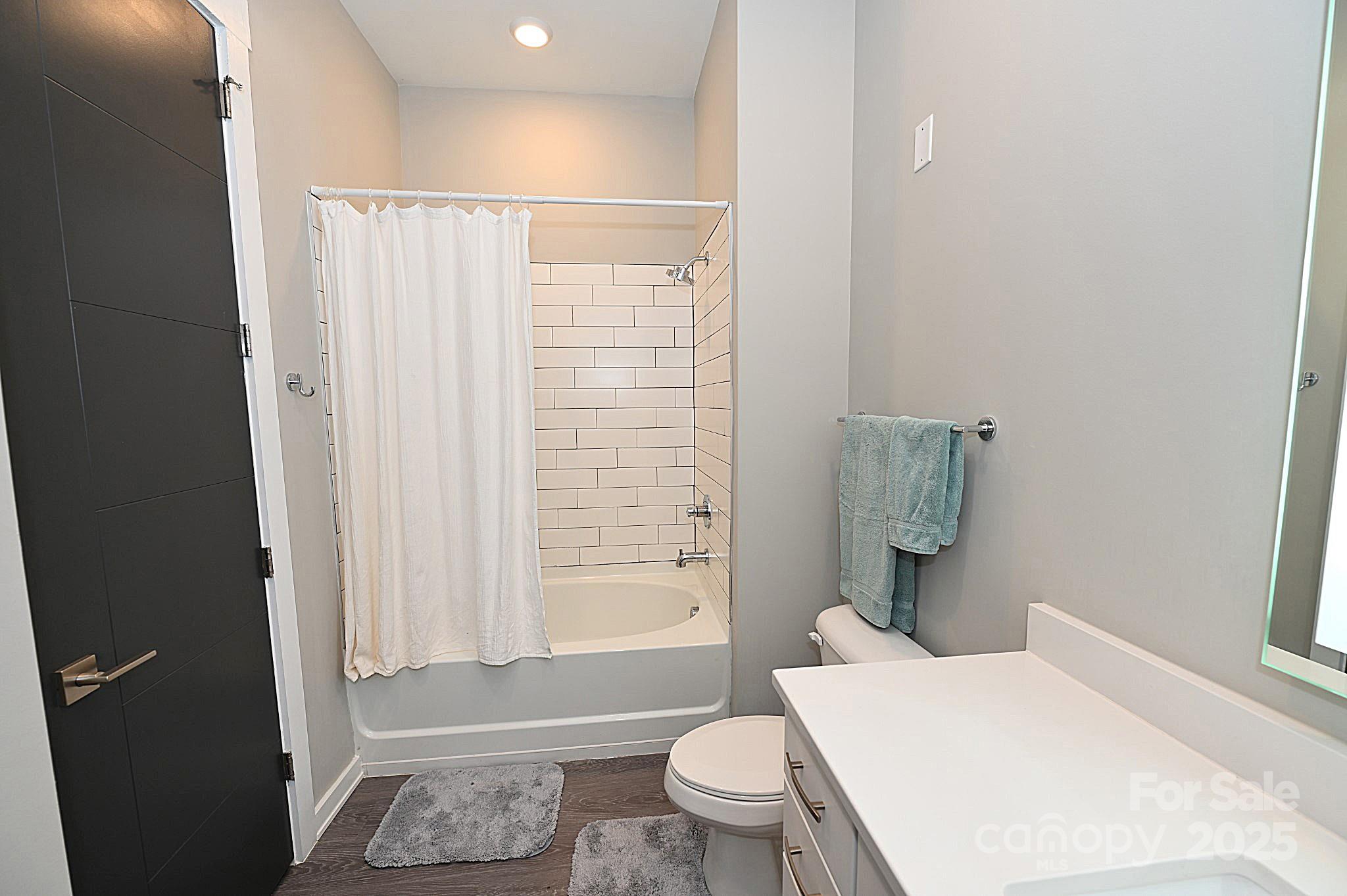 Galleries at NODA - Residential