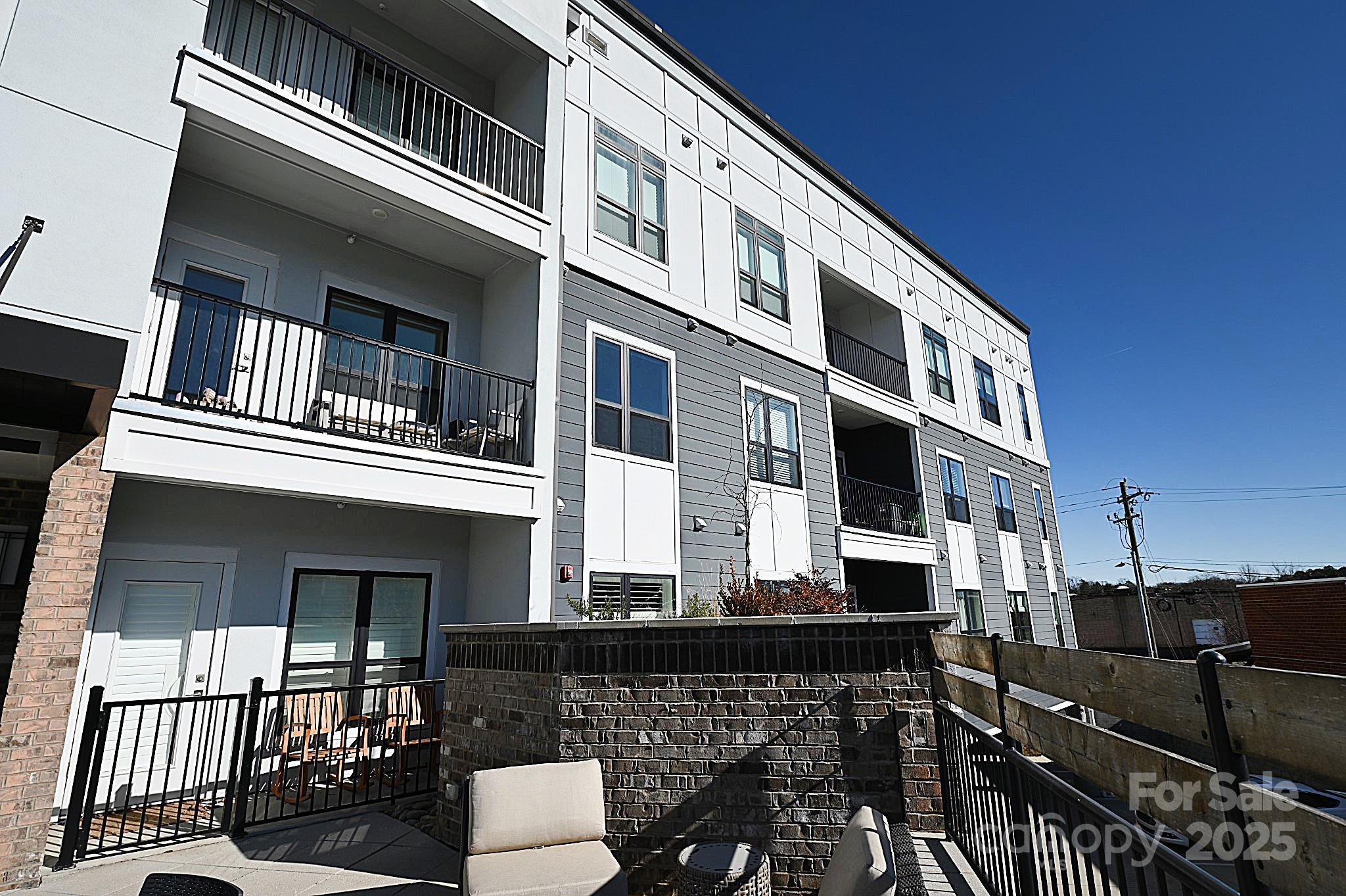 Galleries at NODA - Residential