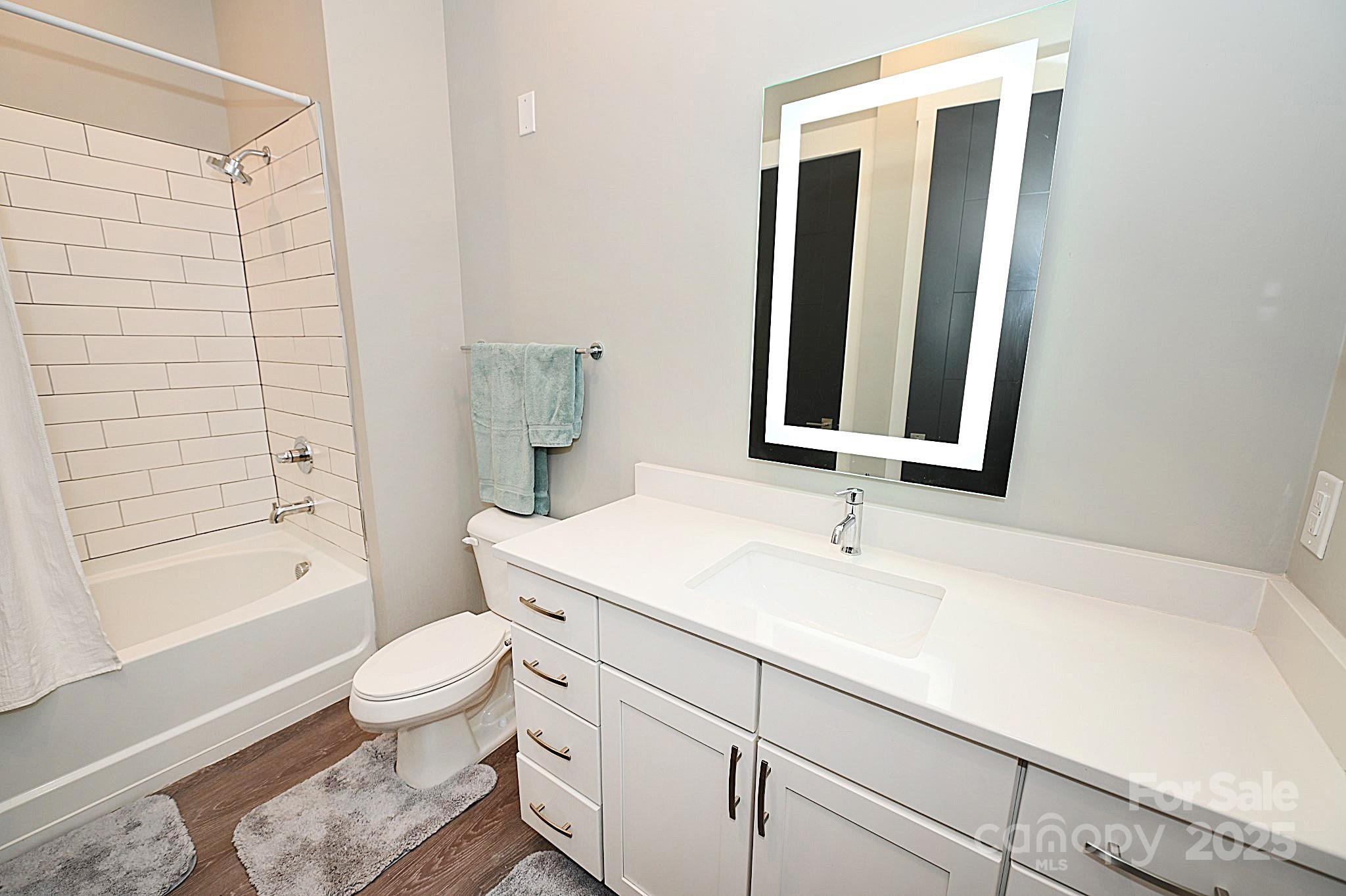 Galleries at NODA - Residential