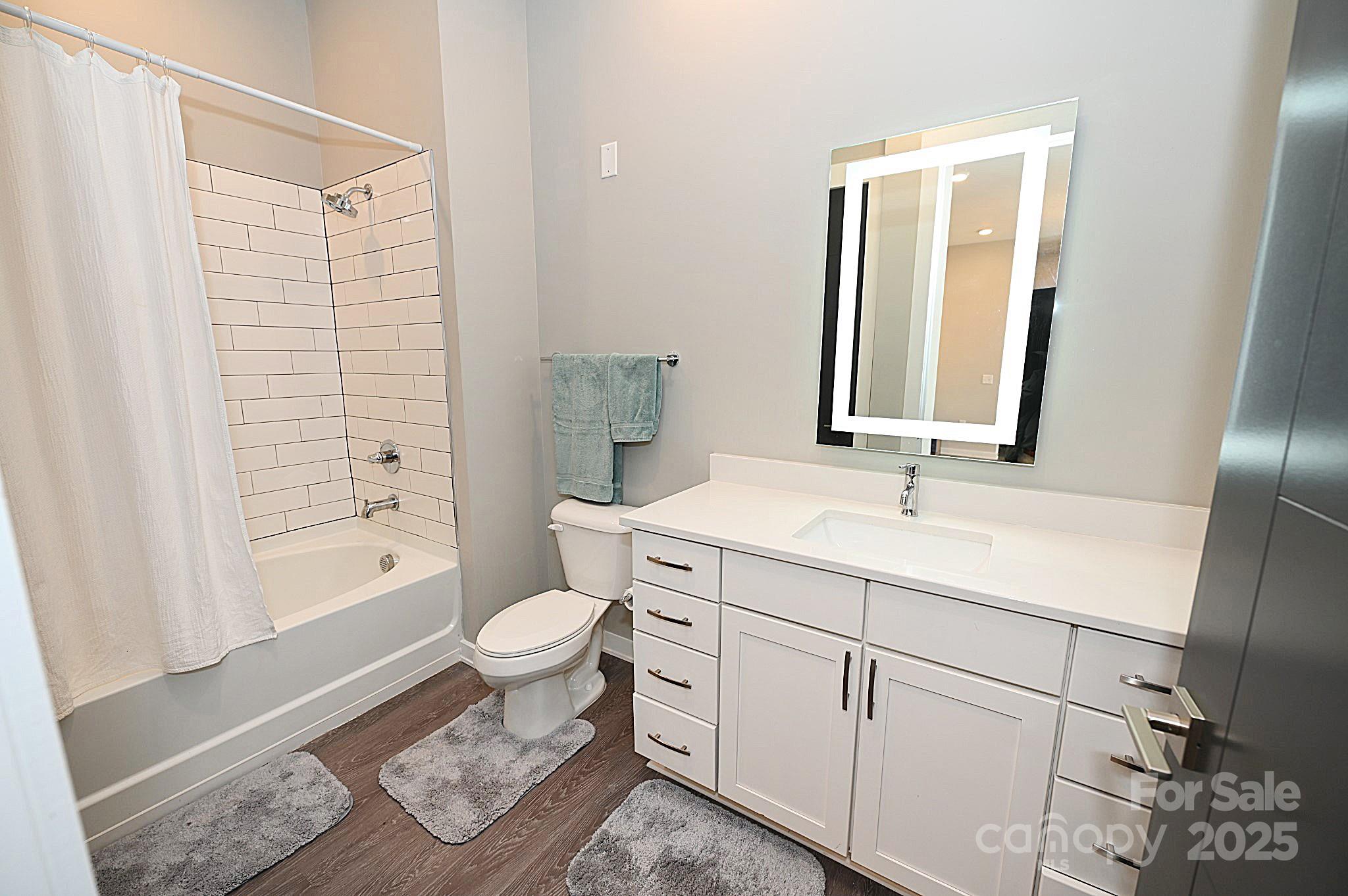 Galleries at NODA - Residential