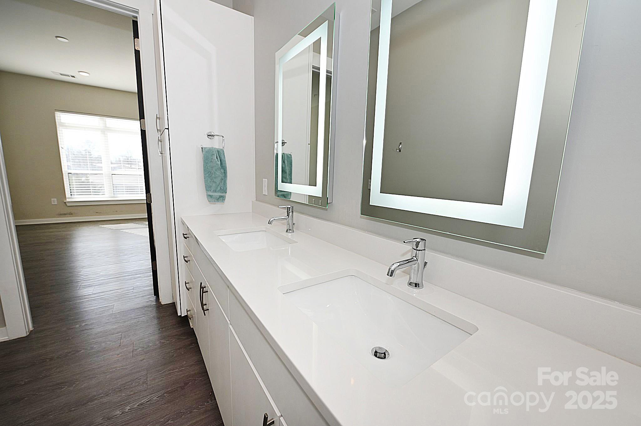 Galleries at NODA - Residential