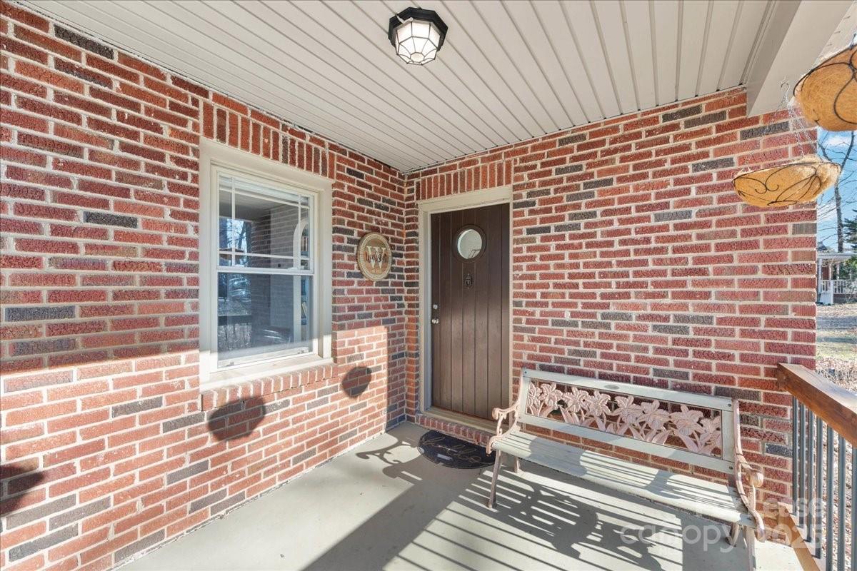 Oakdale - Residential Lease