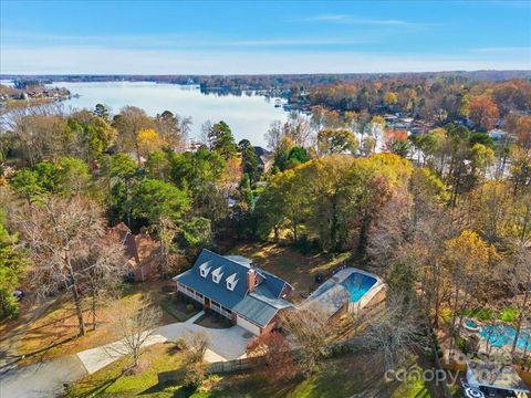 3509 Chapel View Court Denver NC 28037