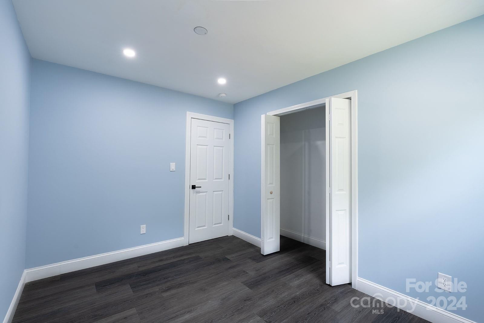 Hickory Hills - Residential