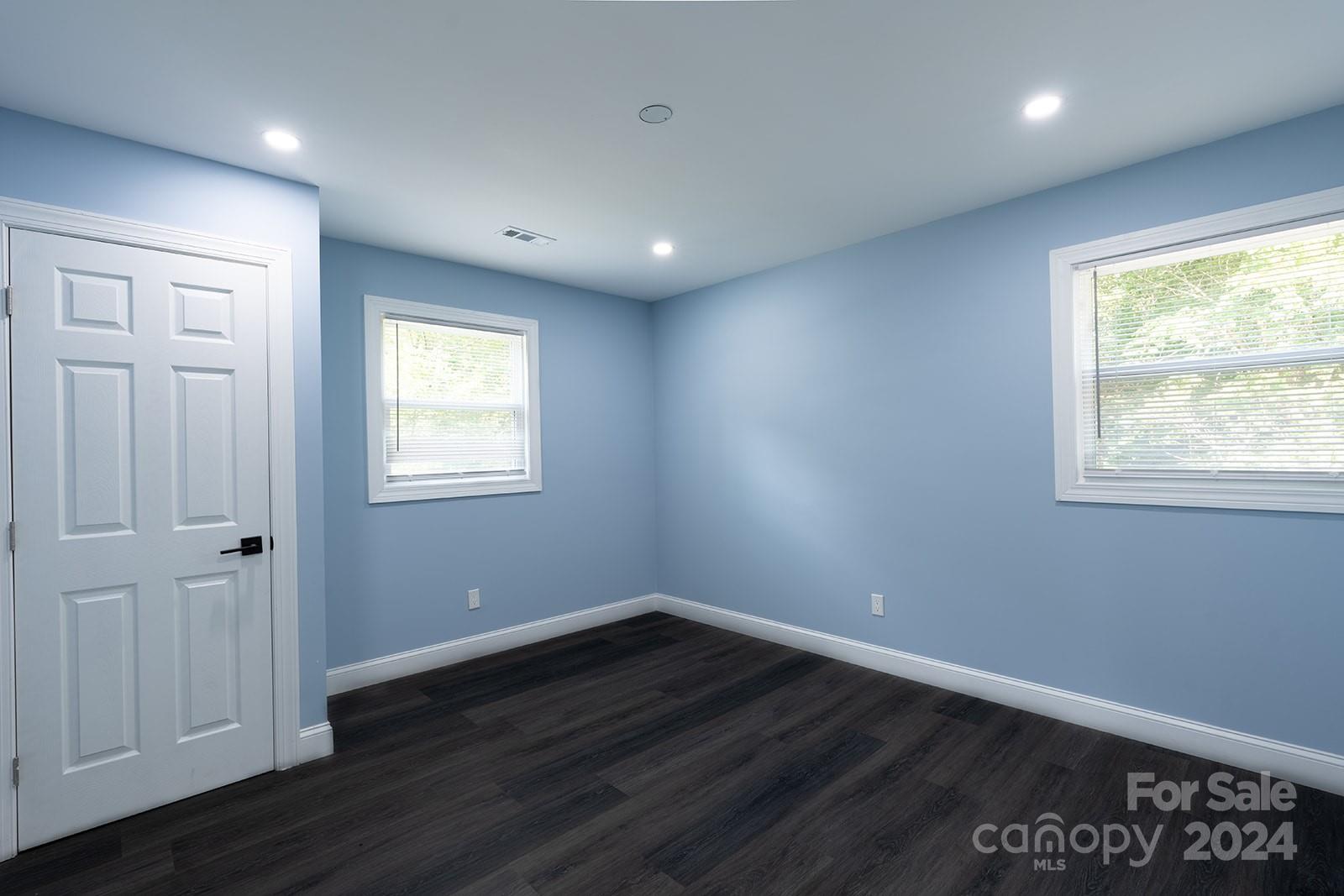 Hickory Hills - Residential