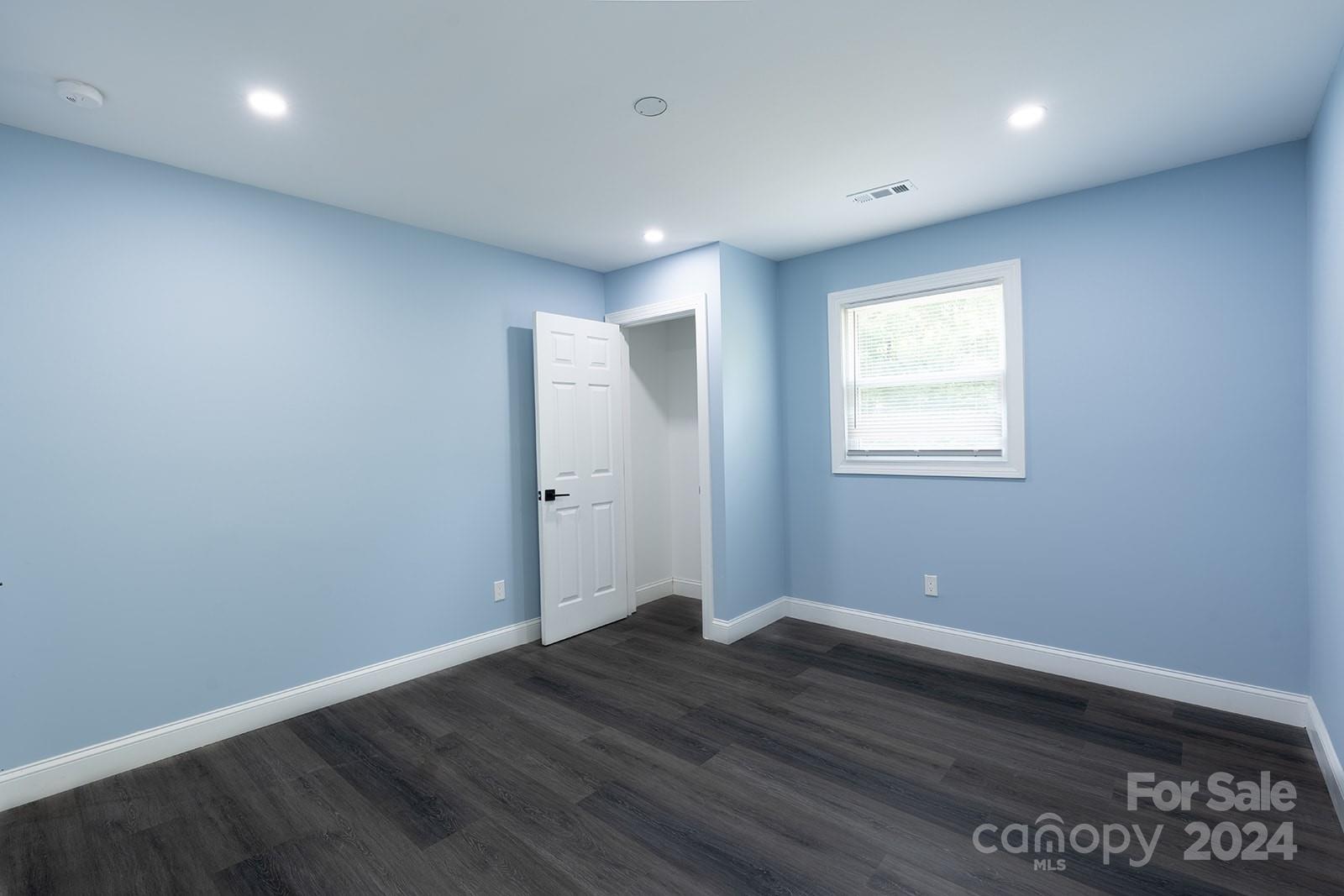 Hickory Hills - Residential