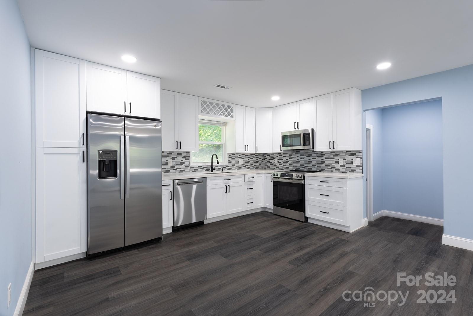 Hickory Hills - Residential