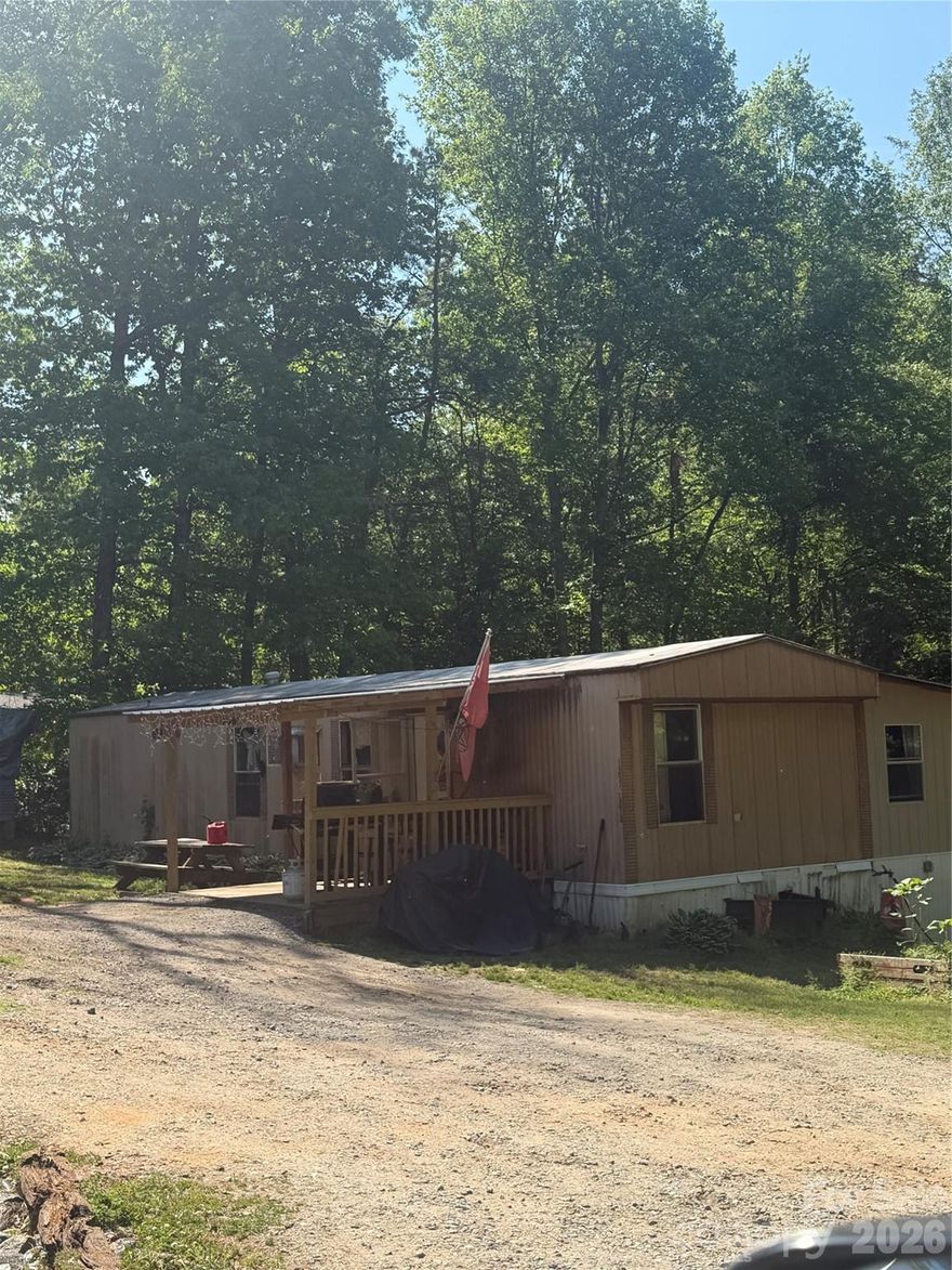 Calling all Investors! This 3Bed/2Bath manufactured home located on Lot #3 is currently leased. 1974 Skyl MHP with electric heat pump. Fourth Room can be used as a flex space or office. Selling Units #2-6.