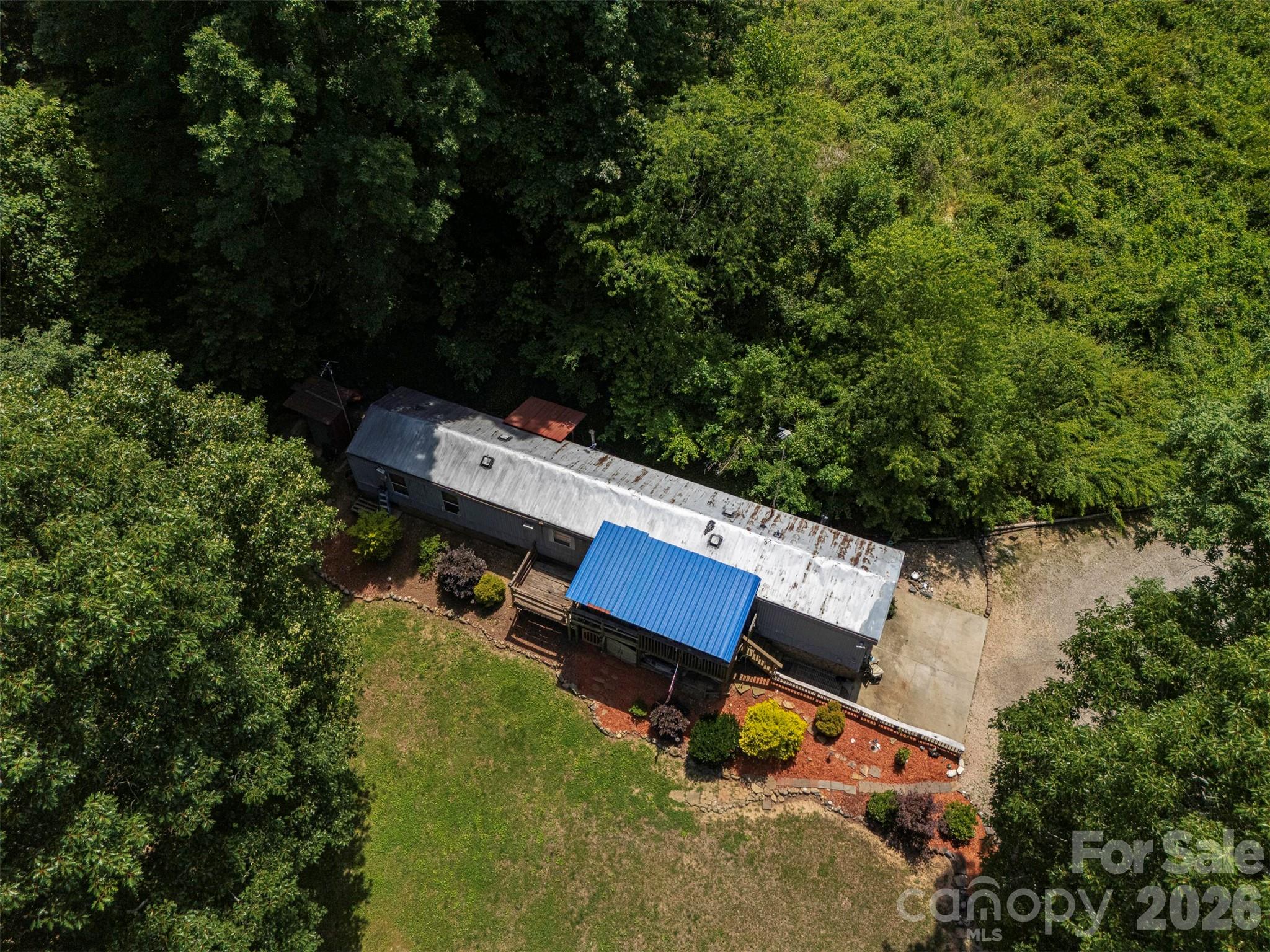 3901 Hickory Highway