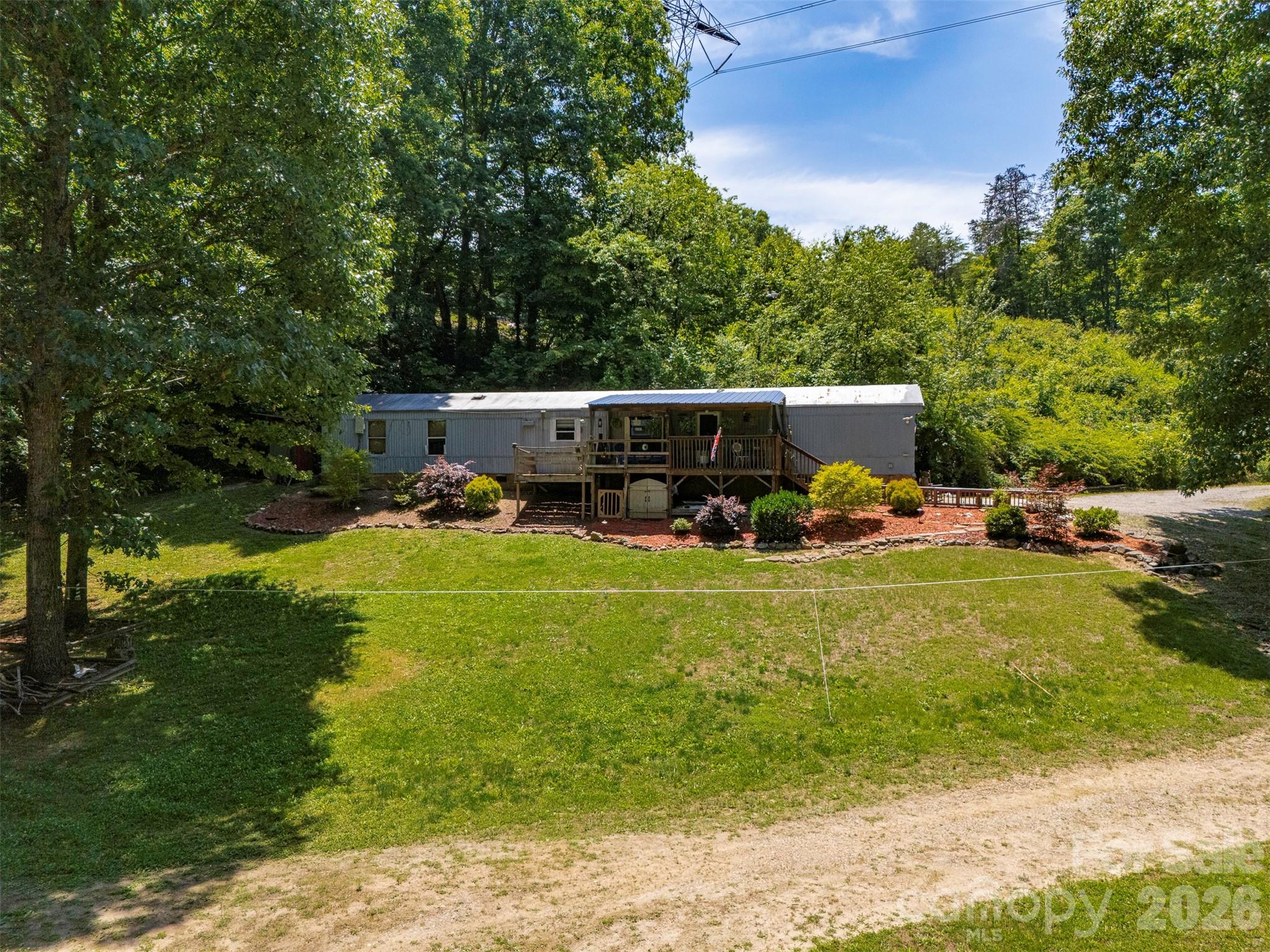 3901 Hickory Highway