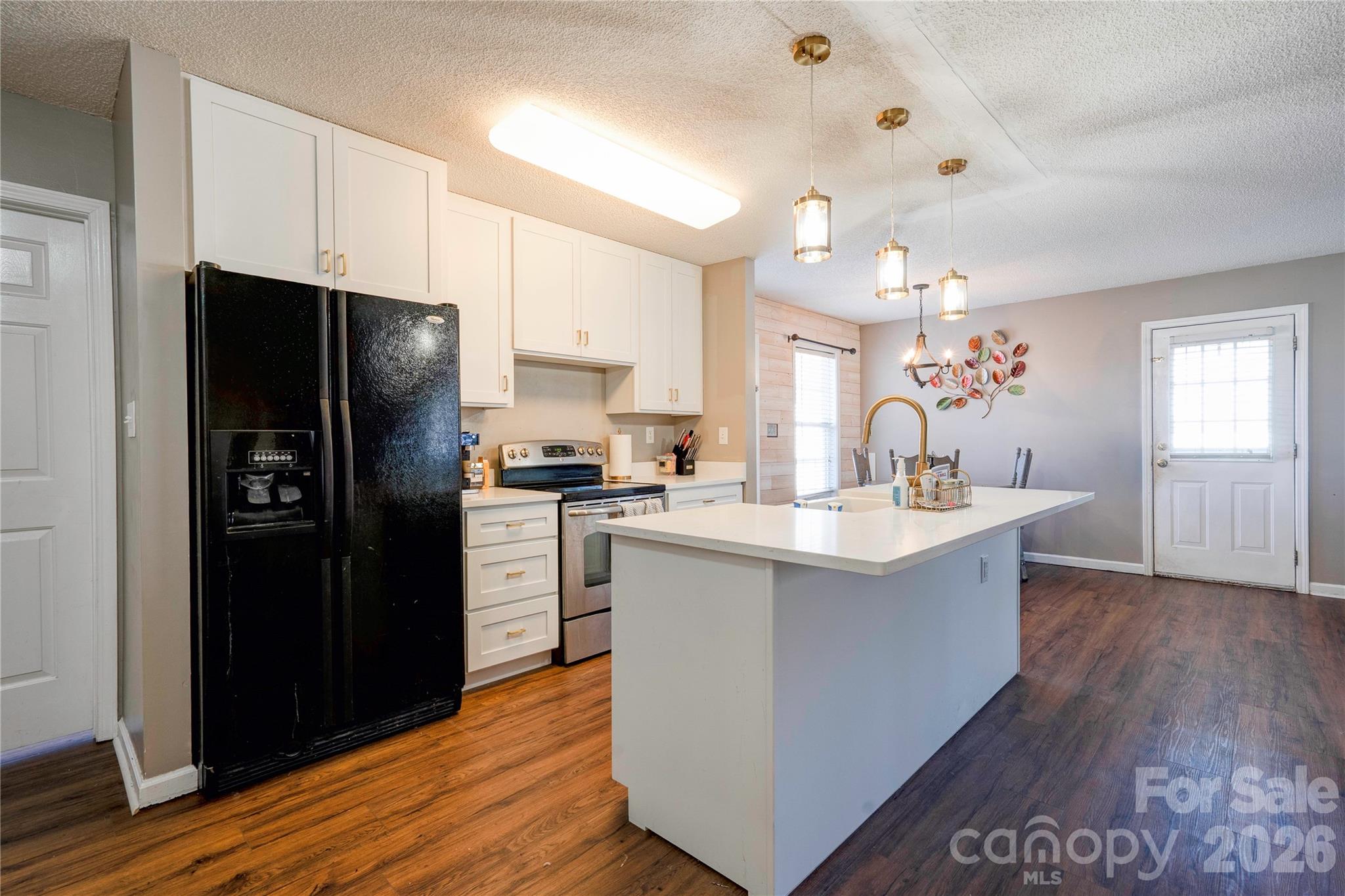 1925 W Randolph Road