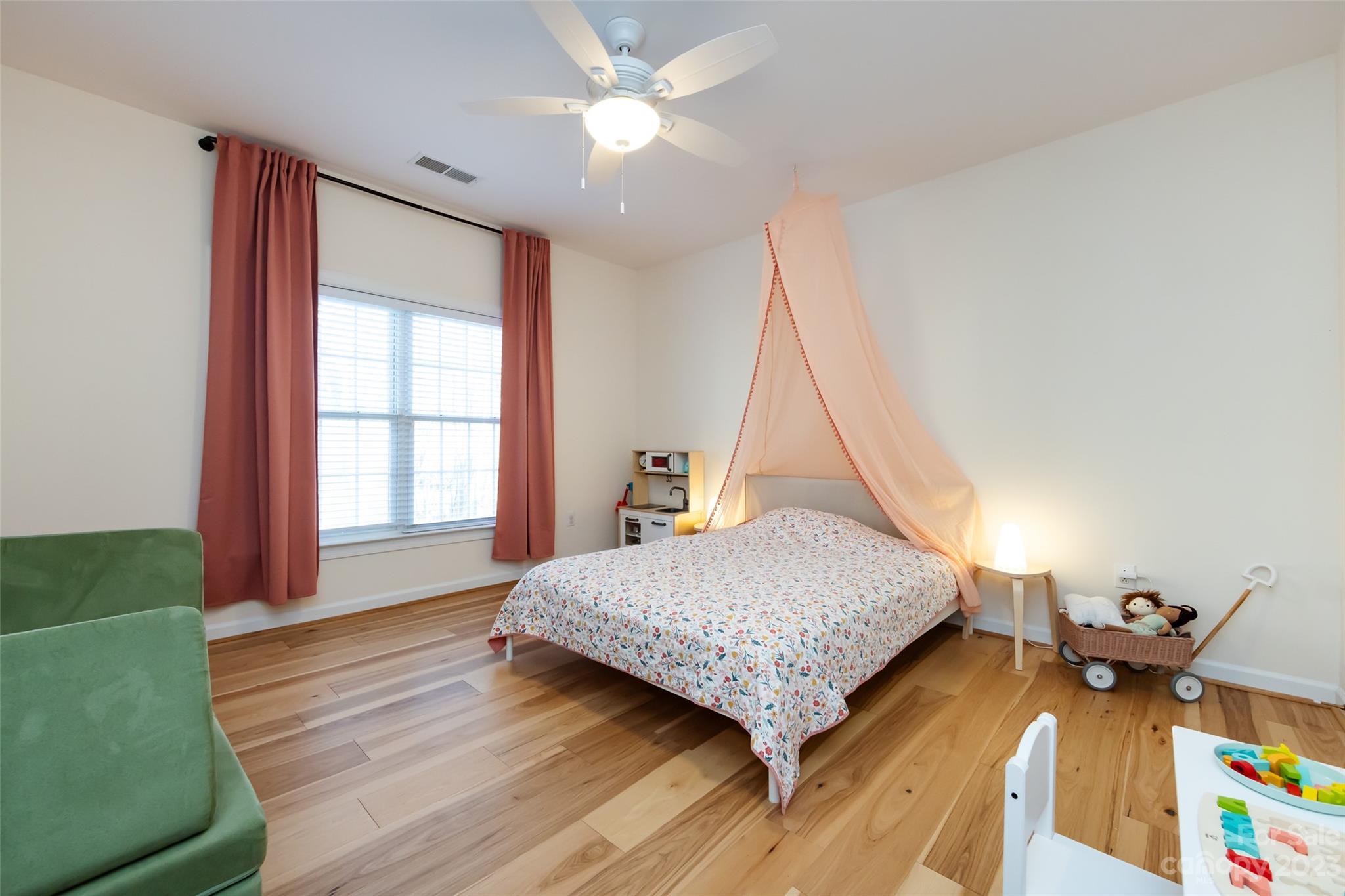 Windsor Oaks - Residential