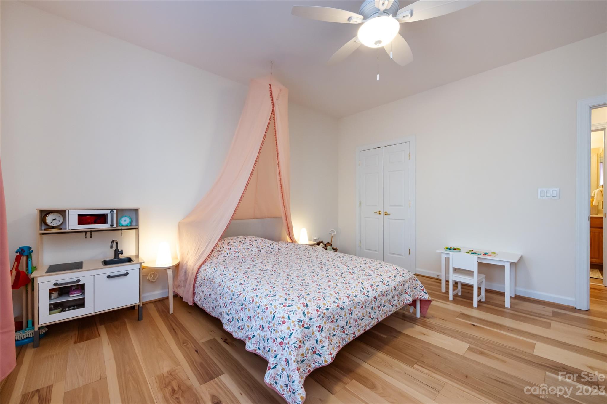 Windsor Oaks - Residential