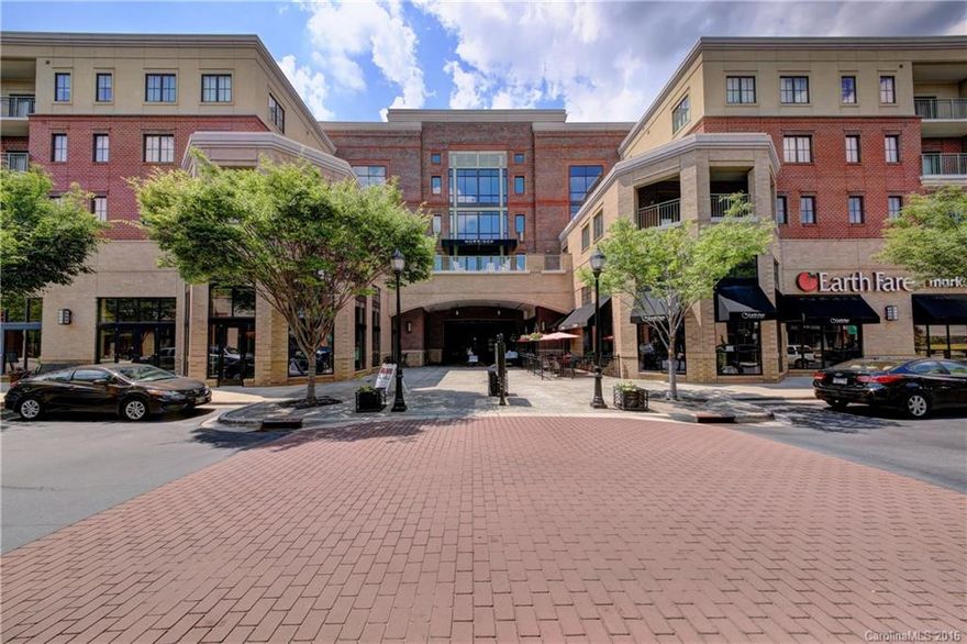 PRICE REDUCED! Urban Southpark living at its best. Bright, clean, open floor plan located in popular Morrison Condominiums.Steps from Earthfare, Barnes and Noble, shops, and dining.Courtyard facing balcony allows for relaxing evening sunlight.Kitchen features upgraded tile backsplash, granite counter tops and custom lighting. Spacious walk in closet with built in stacked washer and dryer.Luxury condo amenities include pool, fitness center, clubhouse, outdoor kitchen, gas grills and lounge areas.