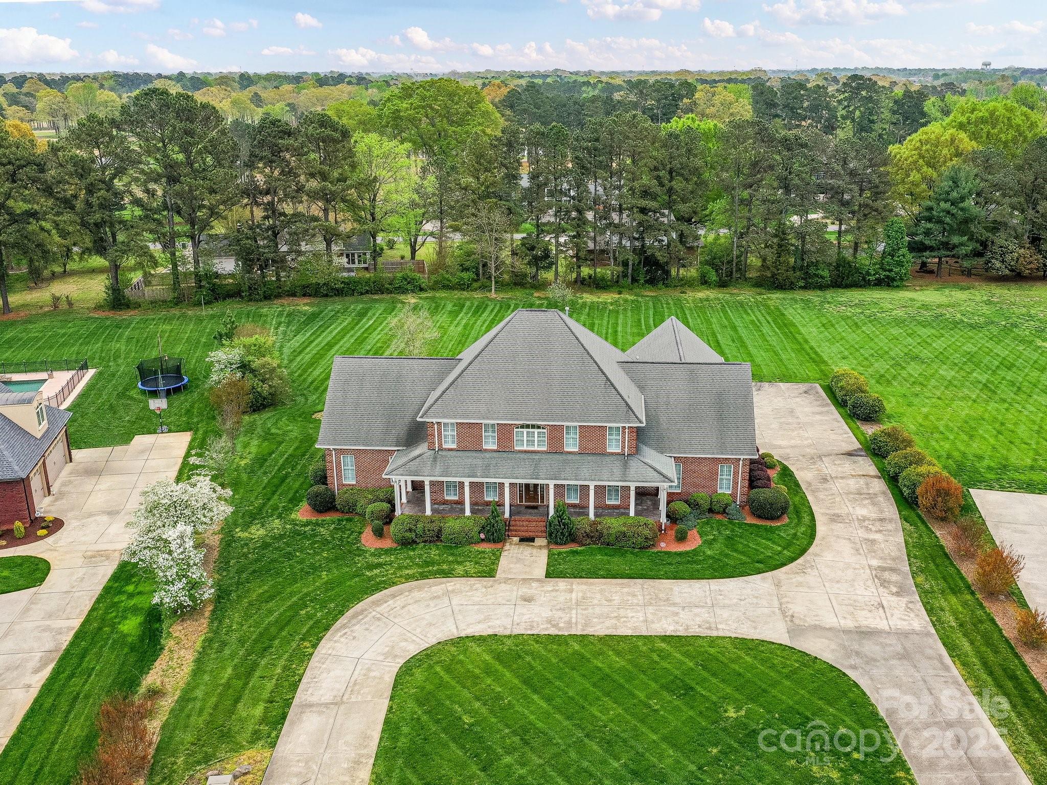 1902 Windmere Drive