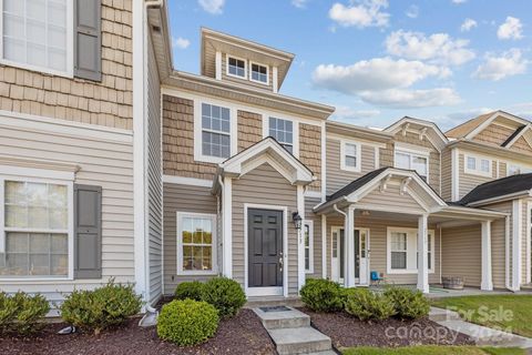 Townhouse in Charlotte NC 2713 Grain Mill Lane.jpg