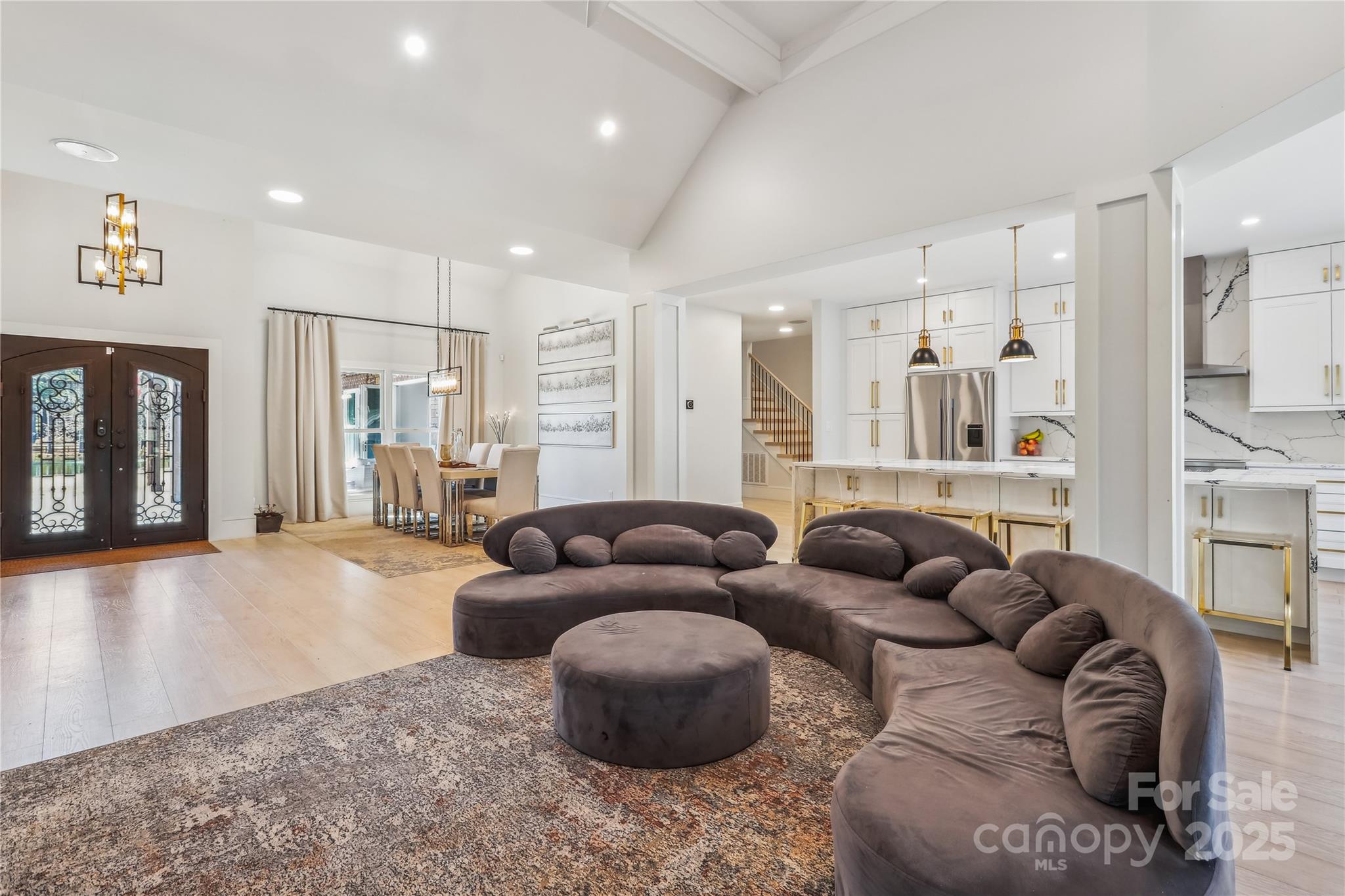 5645 White Store Road