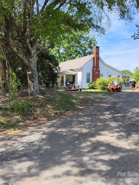 Photo of 2950 Irish Potato Road, Concord, NC 28025 (MLS # 4386914)