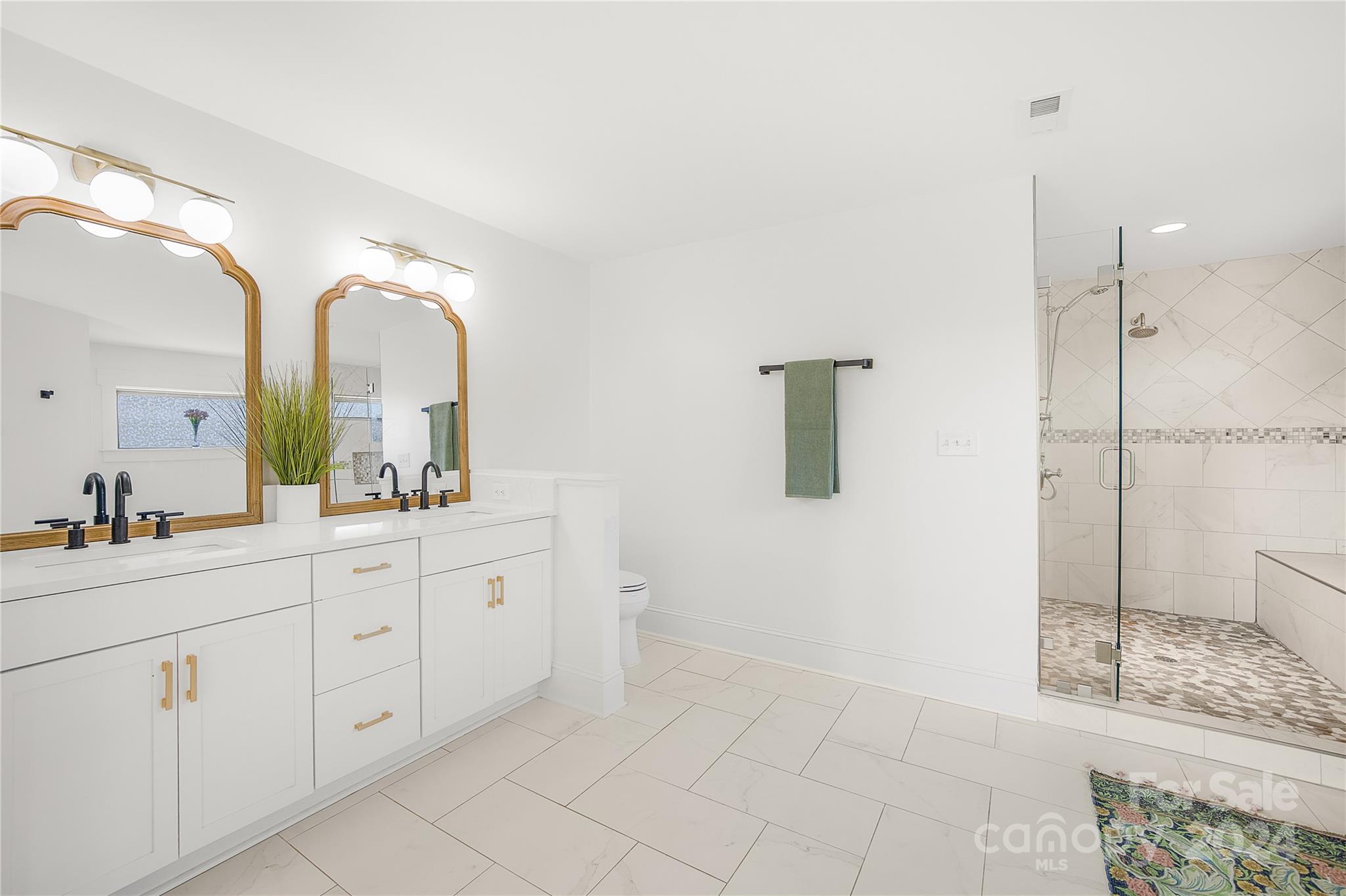 Villa Heights - Residential