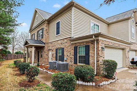 Photo of 11703 Rapallo Way, Charlotte, NC 28277 (MLS # 4336431)