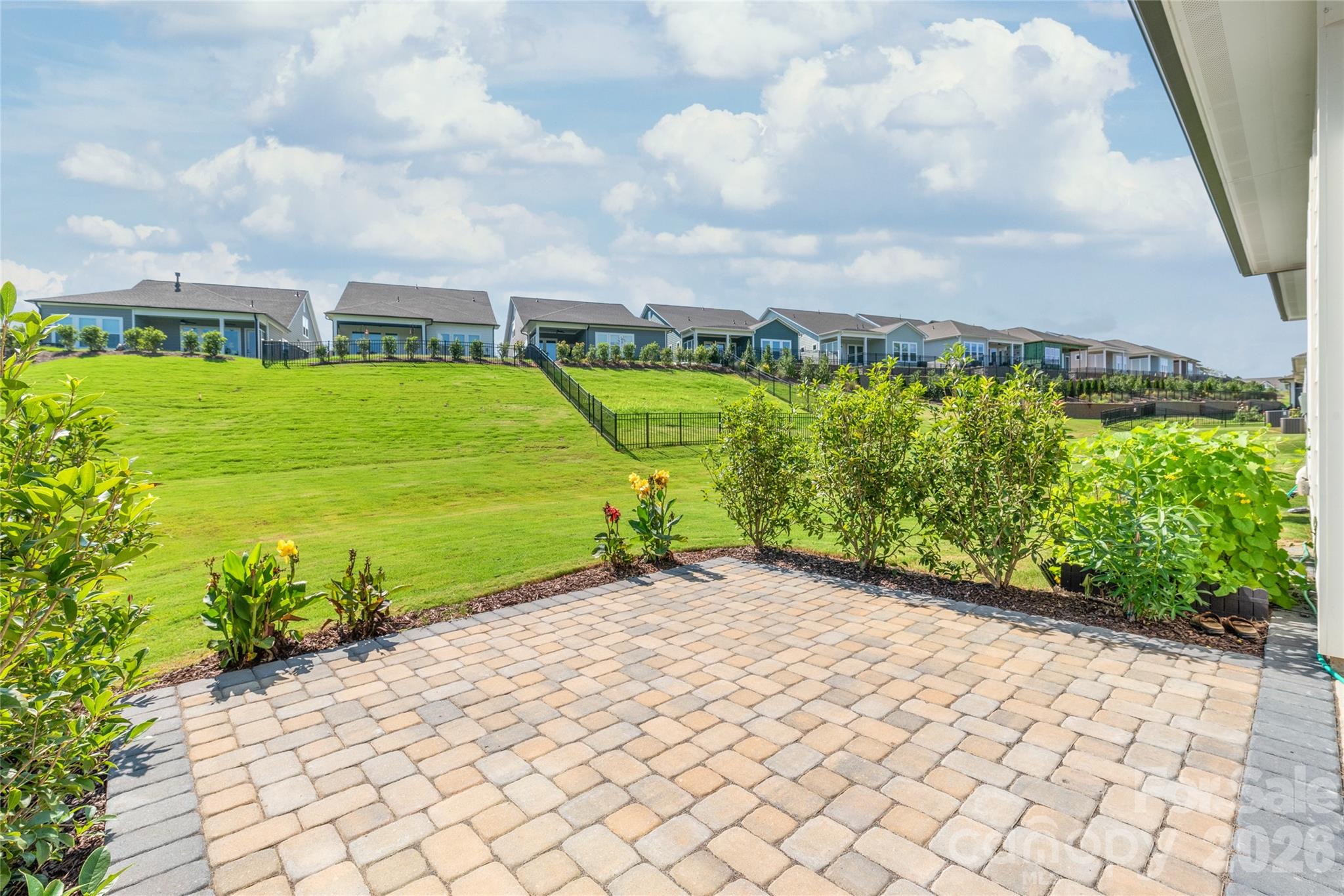 Encore At Streamside - Residential