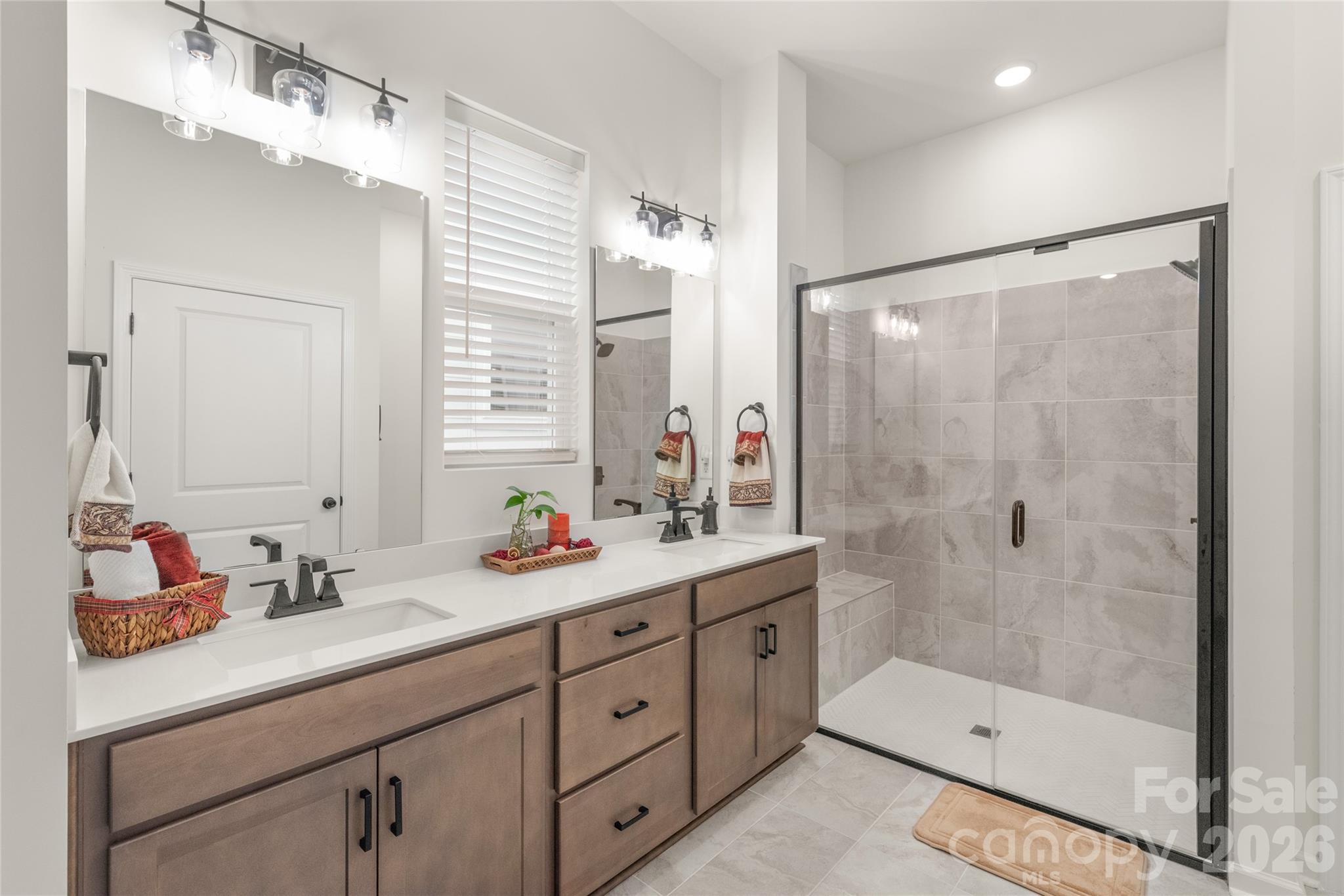 Encore At Streamside - Residential