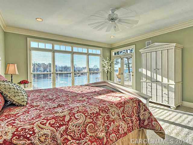 The Peninsula - Residential