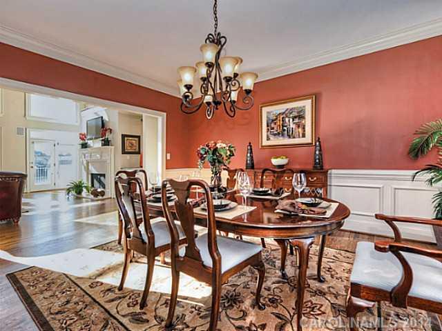 The Peninsula - Residential