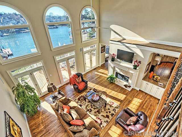 The Peninsula - Residential