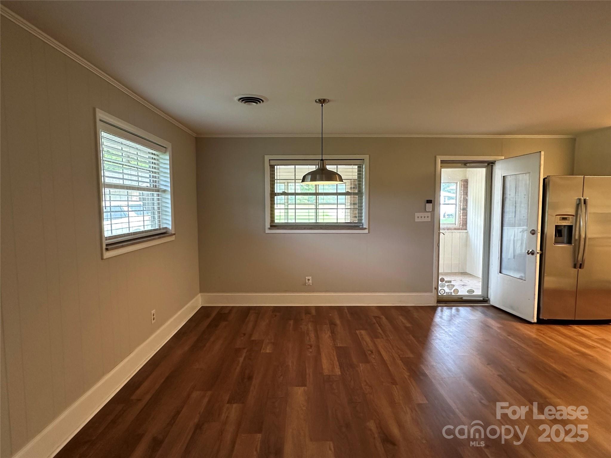 Oakdale Forest - Residential Lease