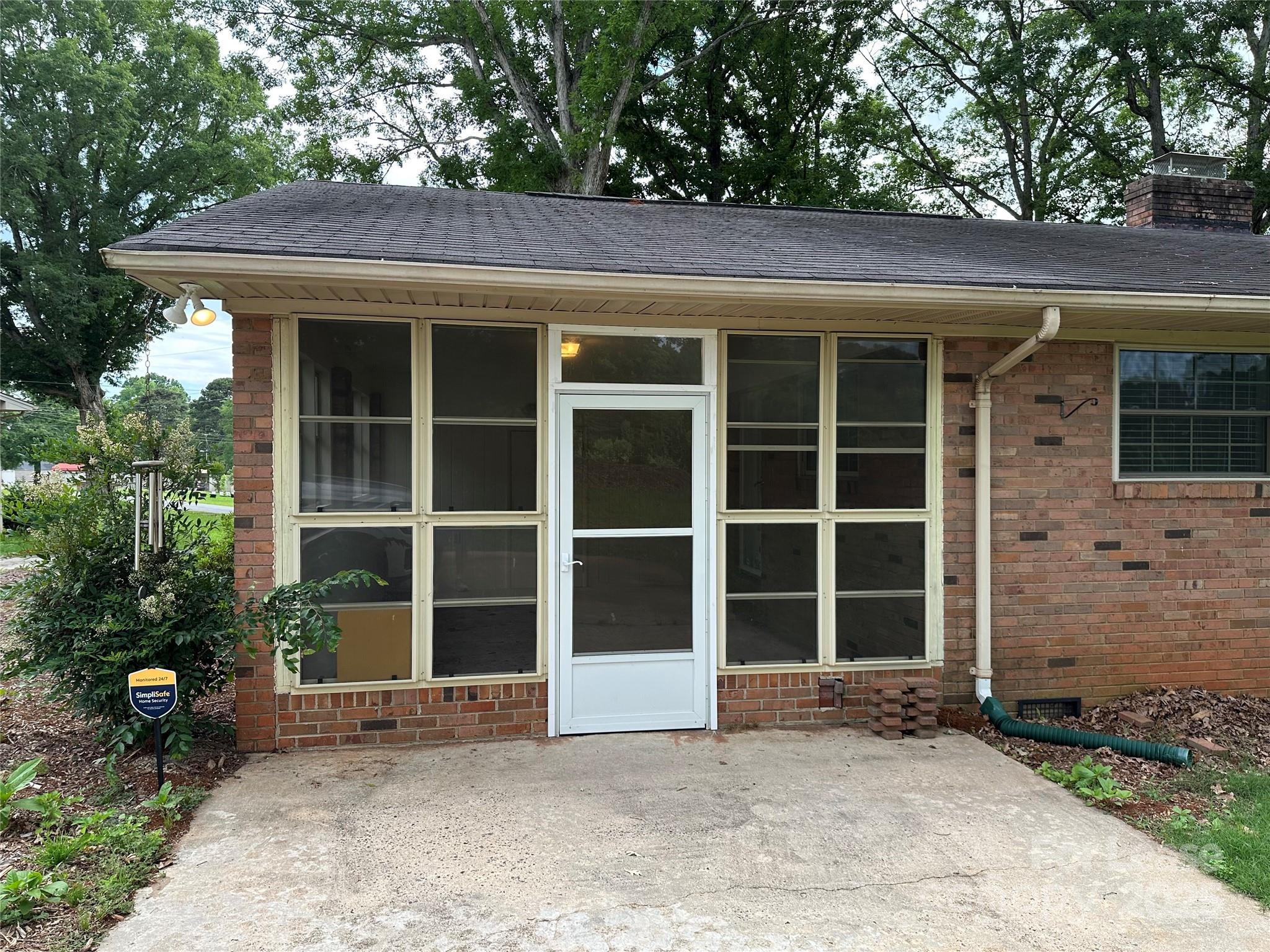 Oakdale Forest - Residential Lease