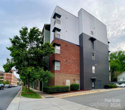 Condominium in Charlotte NC 630 Calvert Street 19.jpg