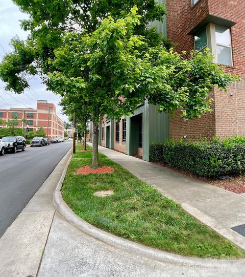 Condominium in Charlotte NC 630 Calvert Street 2.jpg