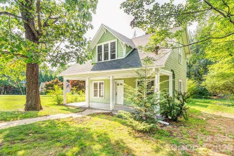 Photo of 648 Lakeshore Drive, Asheville, NC 28804 (MLS # 4398903)