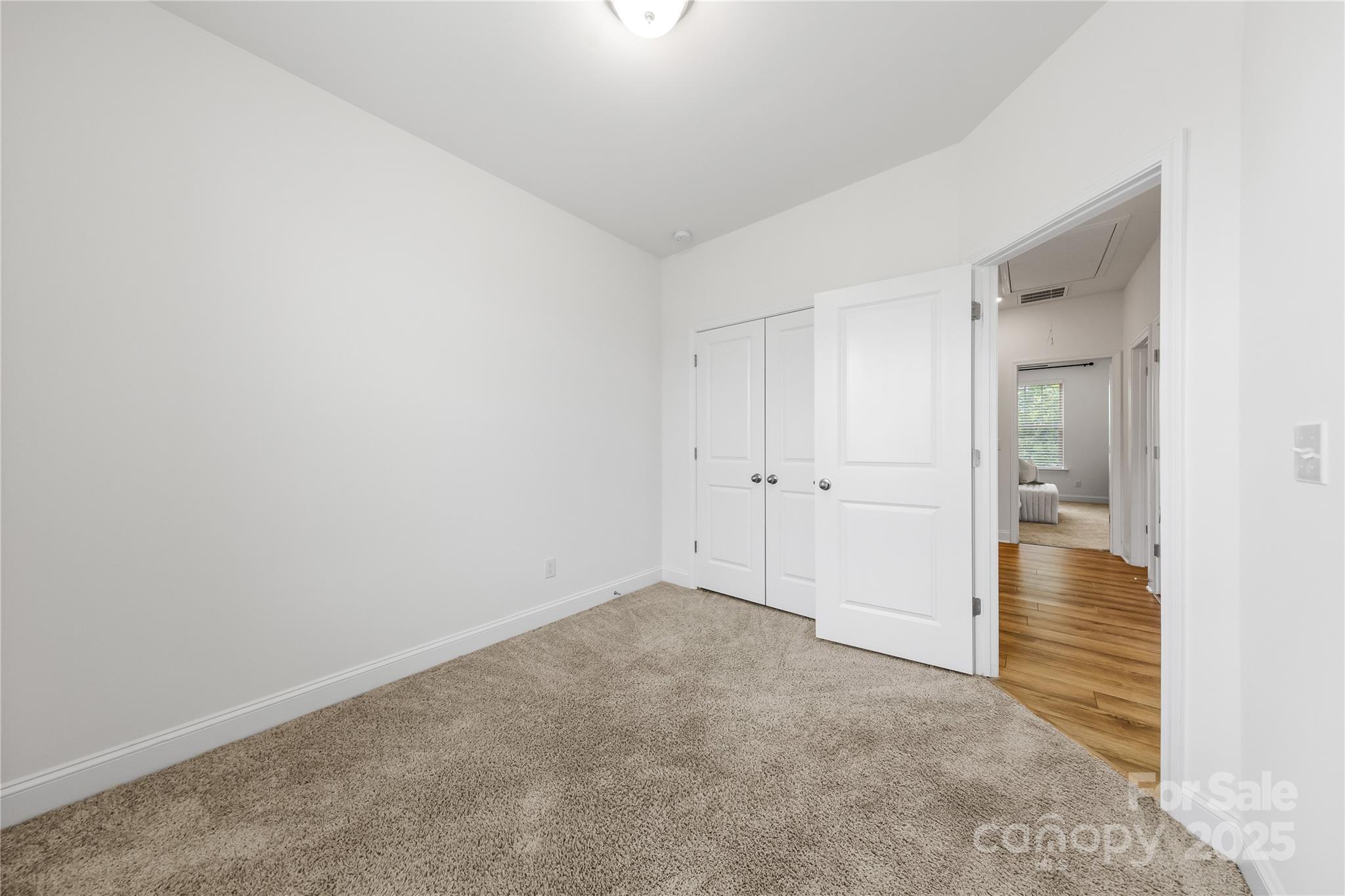 The Towns at Greenway - Residential