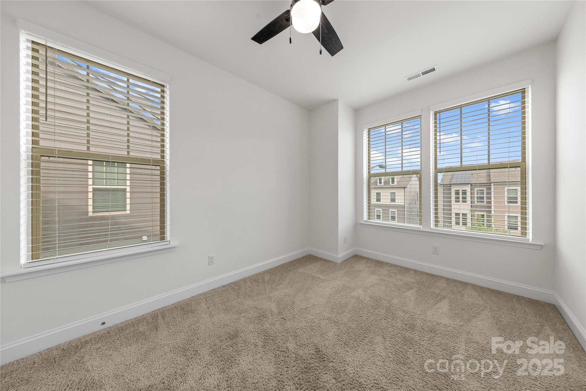 The Towns at Greenway - Residential