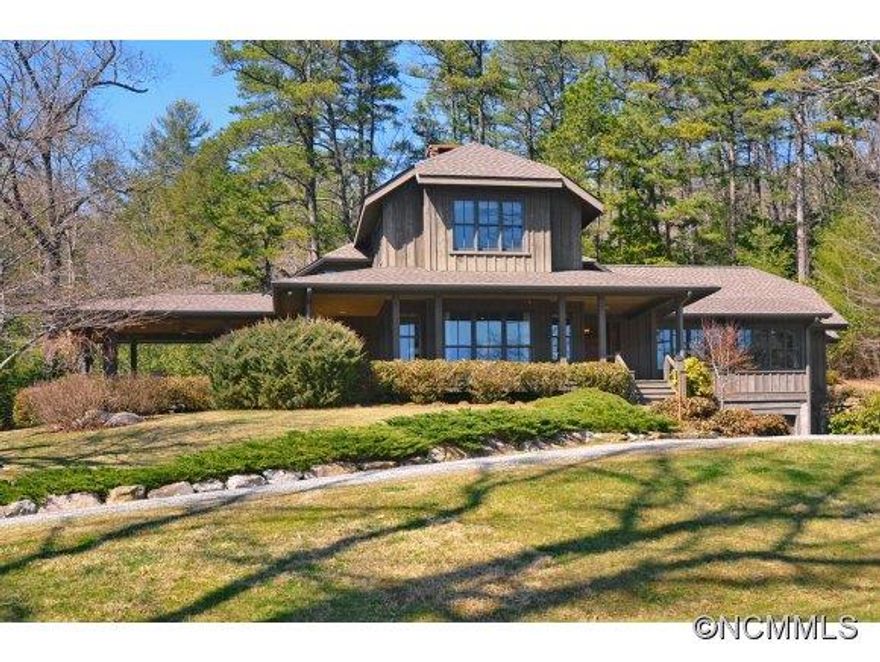 Asheville Citizen-Times Featured Home of the Week - Laurel Ridge Farm, just one mile from downtown Brevard, offers the feel of a nature preserve. Architect-designed main house nestled against a ridge which rises 300' behind it. 1900s era, redone guest cottage overlooks fenced, lower horse pasture. Long range views to Rich Mtn. 3 distinct ridge tops a blaze of reds, oranges and yellows in fall. Creek, trails, barn and shed. Experience WNC life.