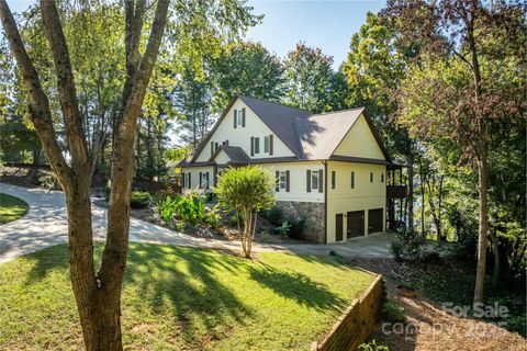 Photo of 316 Players Ridge Road #lot 18 & 17, Hickory, NC 28601 (MLS # 4305590)